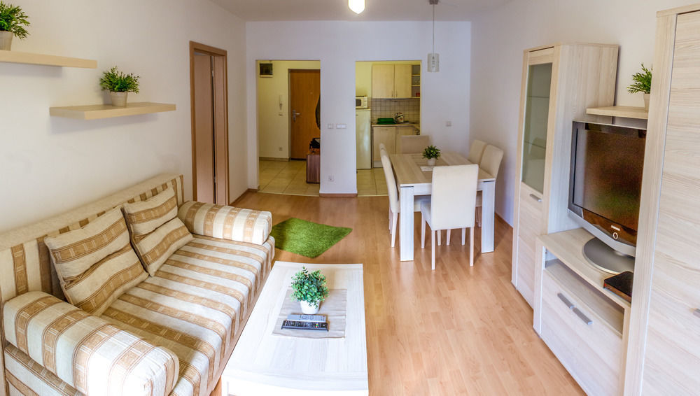 Dnd, Kun Apartments, Keleti Railway Station บูดาเปสต์ ภายนอก รูปภาพ